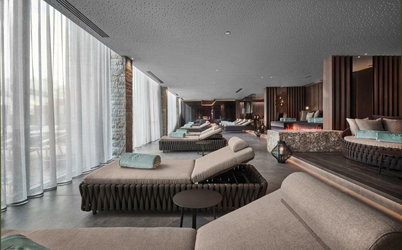 Quellenhof Luxury Resort Lazise Exterior photo